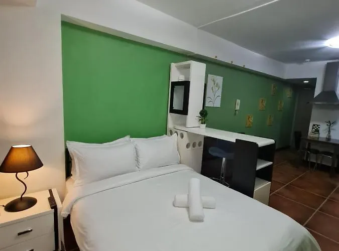Solemare Parksuites Condominium - Condo R Us Apartment