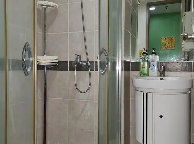 Apartment Solemare Parksuites Condominium - Condo R Us Manila