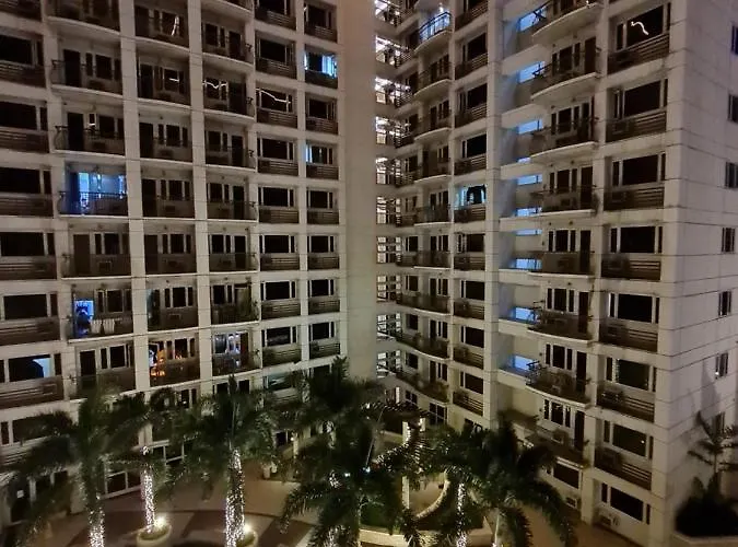 Solemare Parksuites Condominium - Condo R Us *