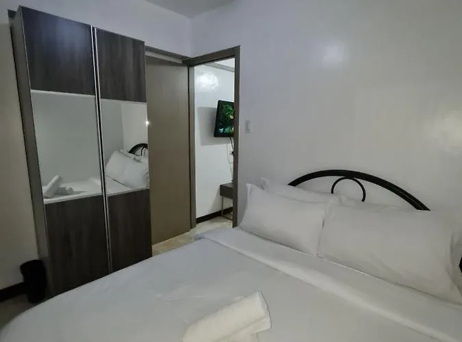 Apartment Solemare Parksuites Condominium - Condo R Us Manila
